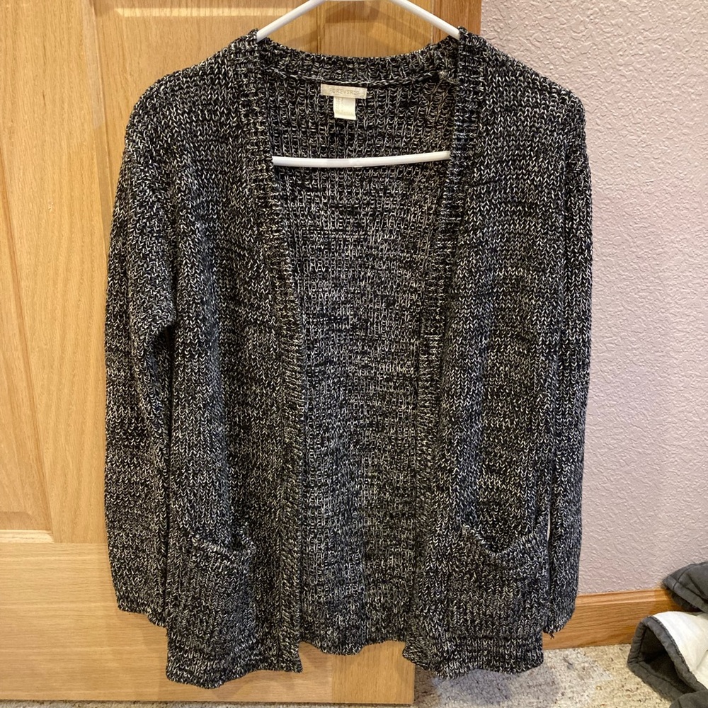 Forever 21 women’s black and white cardigan size small